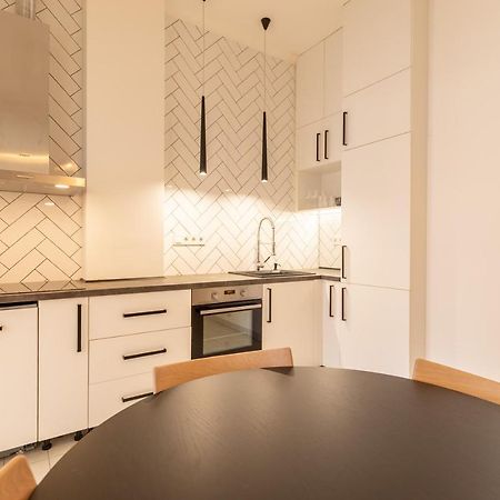The Palm Springs Apartment Budapest Exterior photo
